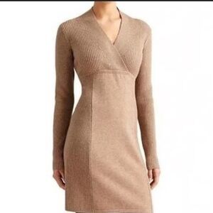 Athleta Chalet Tan Merino Wool Size XS Ribbed V-Neck Stretchy Sweater Dress